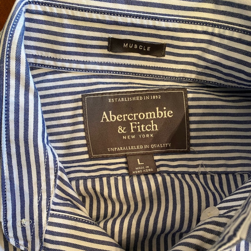 Abercrombie &Fitch muscle button down shirt sz m